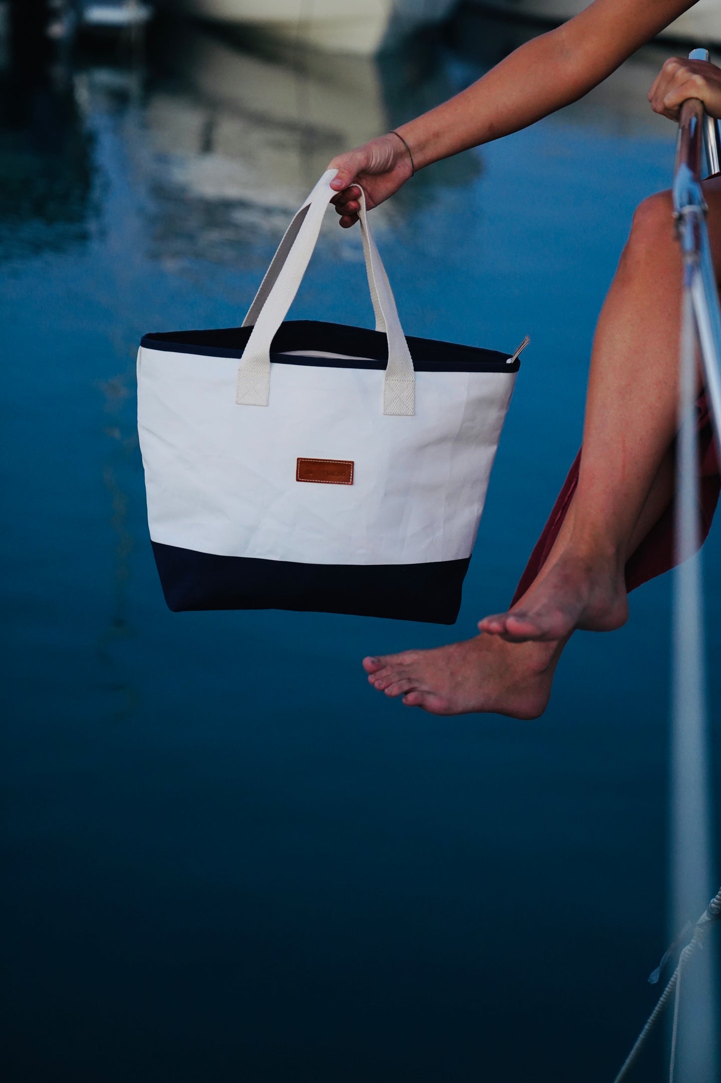 CLASSIC NAVY HANDBAG