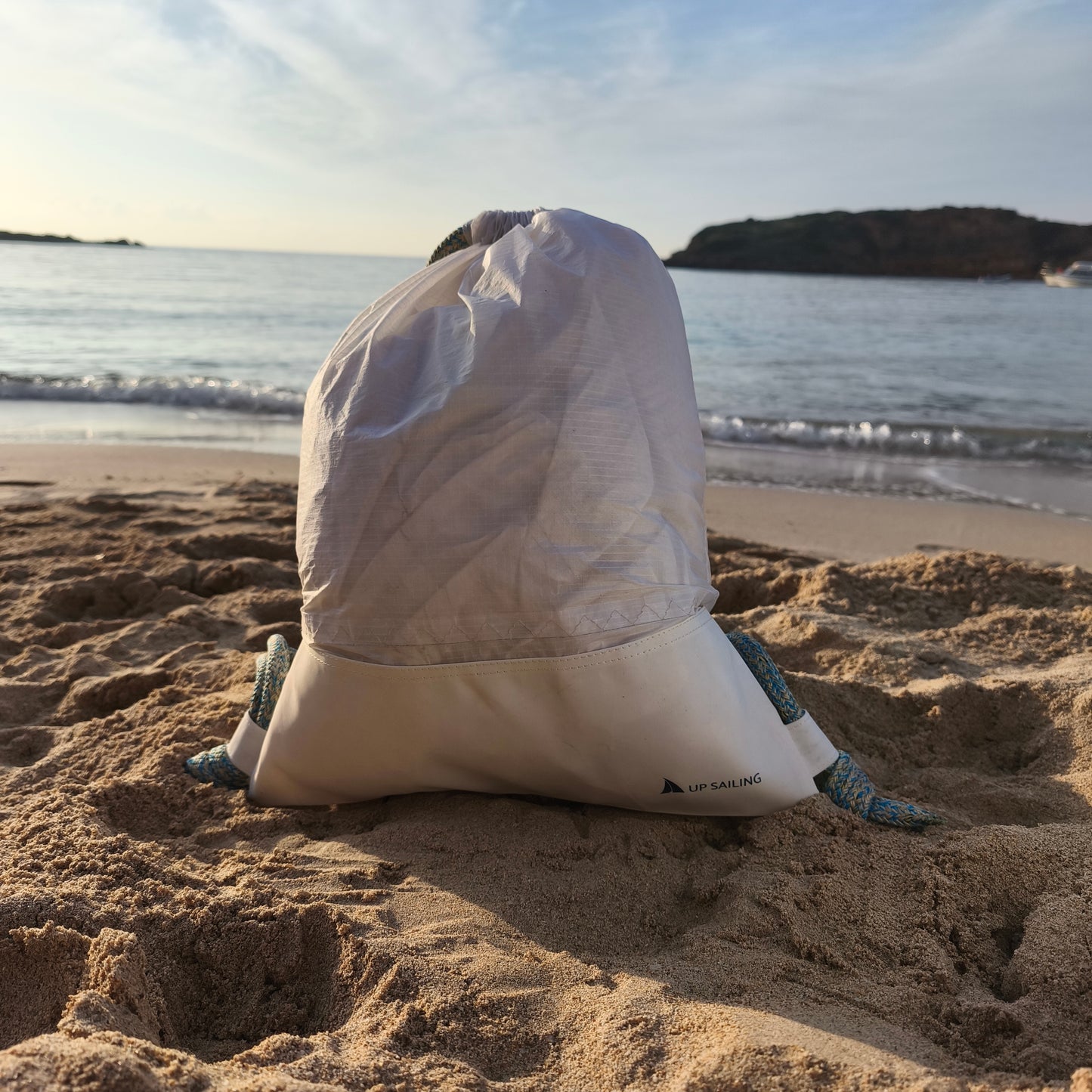 Mochila liviana cuerdas