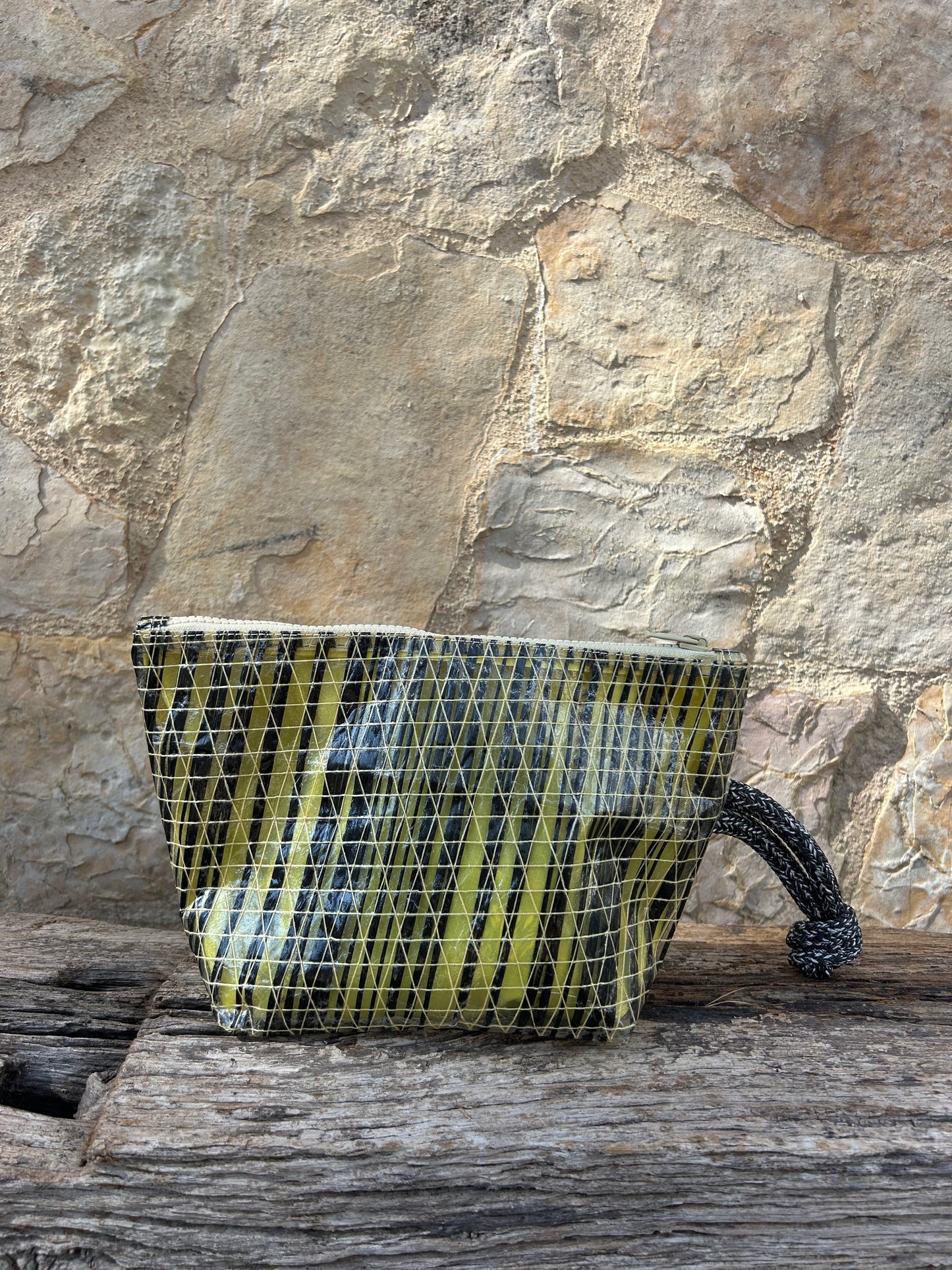 CROSSOVER PURSE