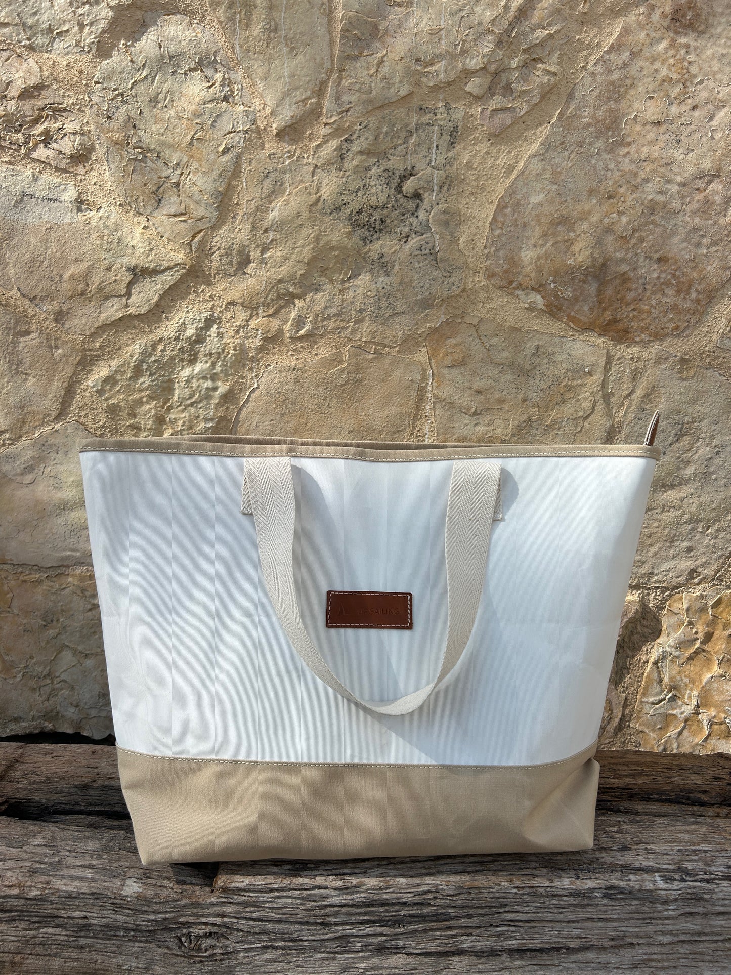 CLASSIC NAVY HANDBAG