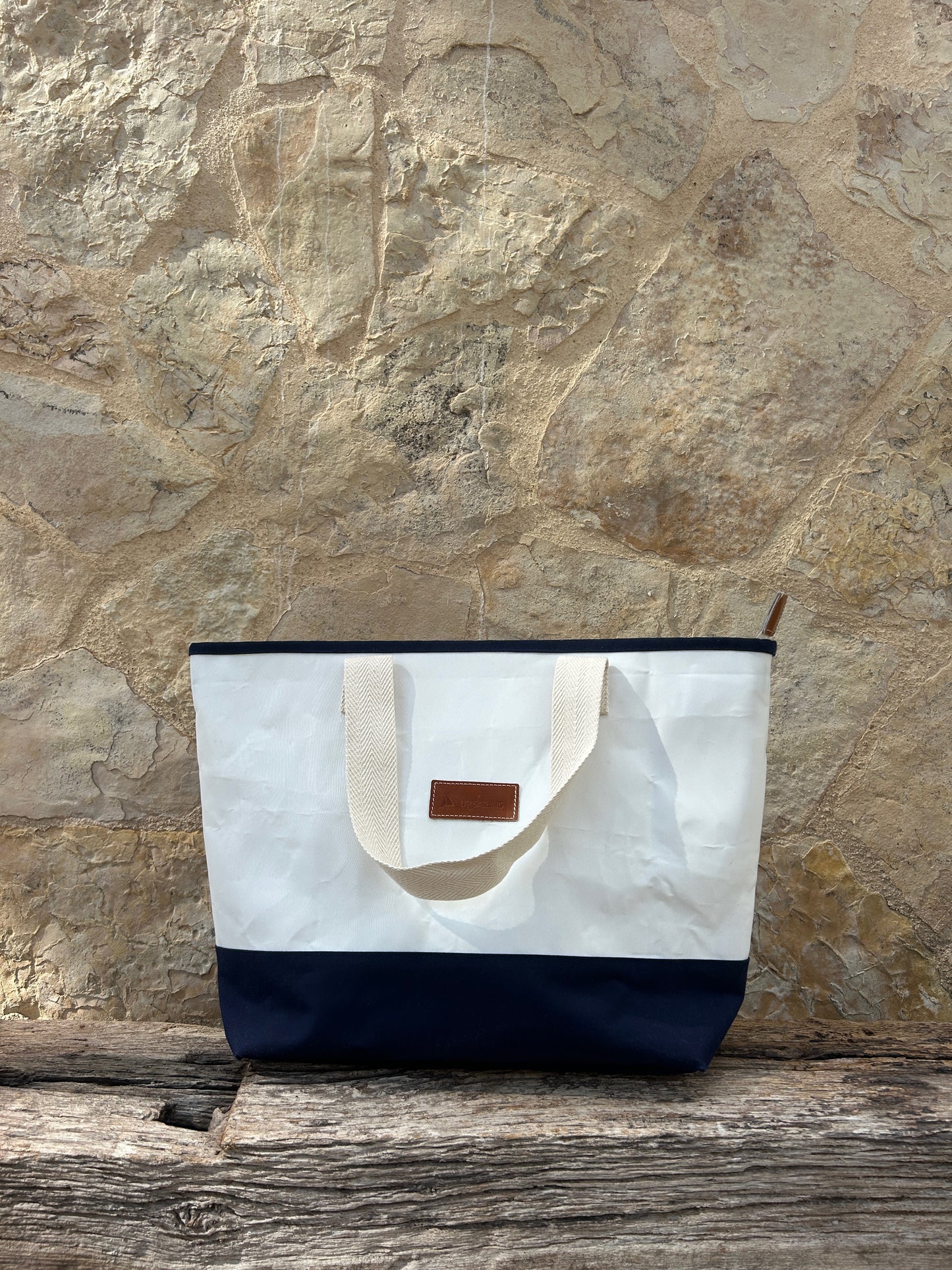 CLASSIC NAVY HANDBAG