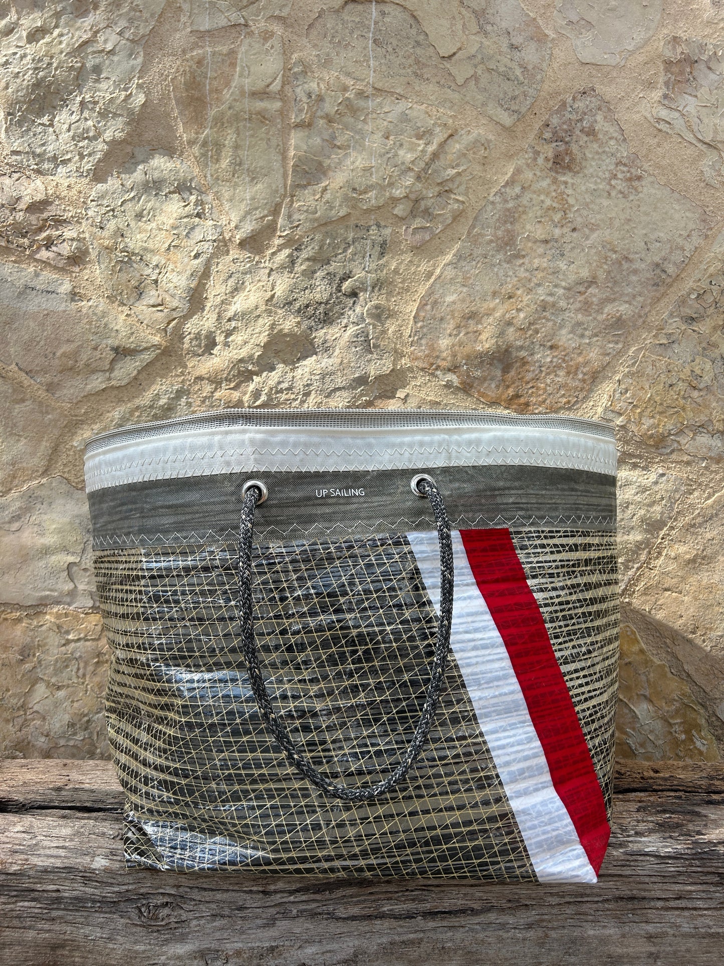 ENDLESS ROPES HANDBAG BUCKET