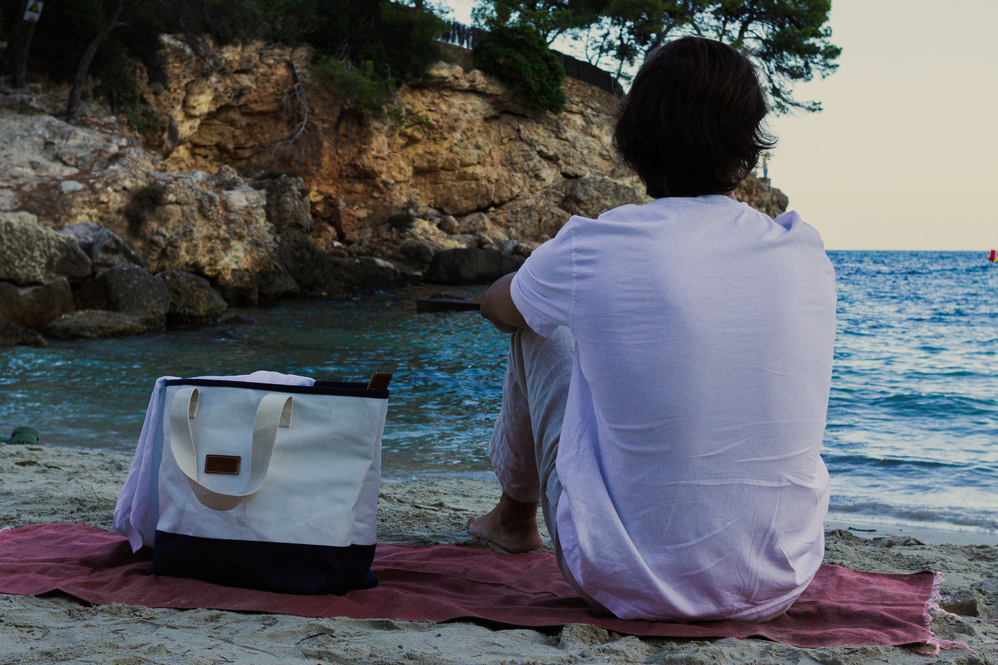 CLASSIC NAVY HANDBAG