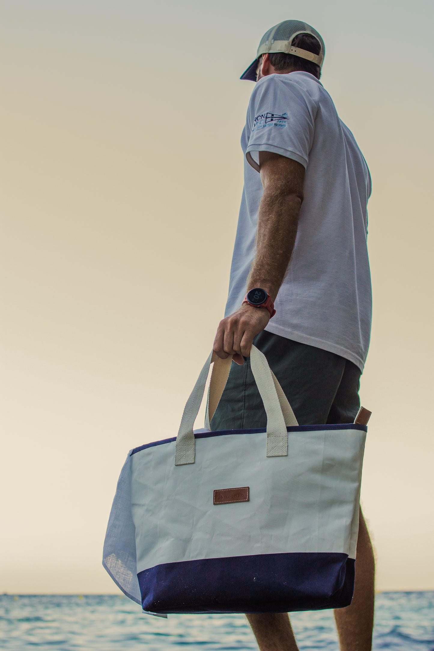 CLASSIC NAVY HANDBAG